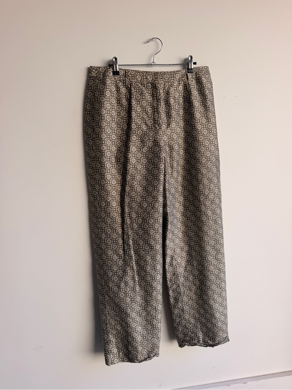 100% Silk Liz Claiborne Beige and Black Geometric Print Men's Trousers